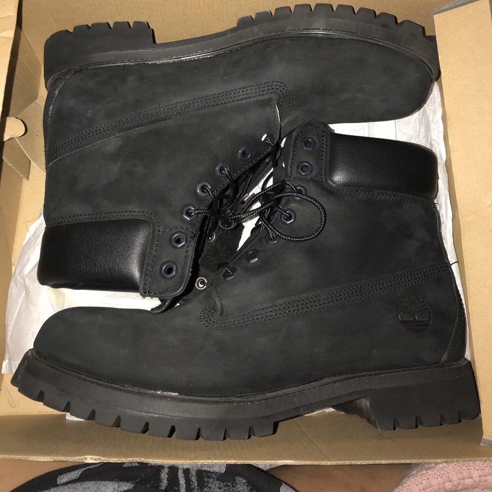 Black Men’s Timberland Boots Size is 10.5